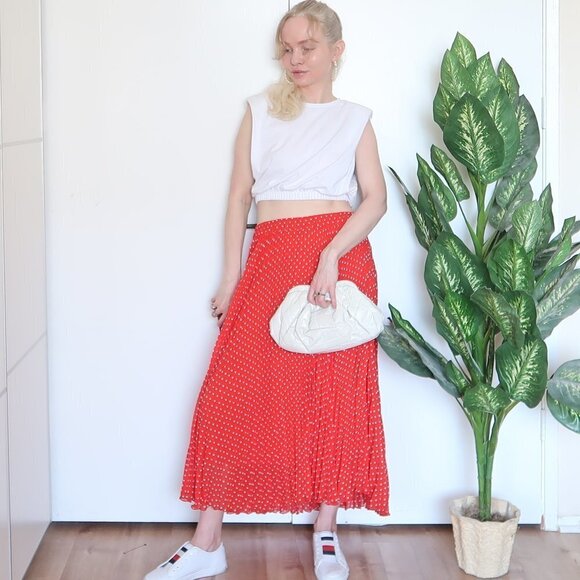 V Christina Red Polka Dot Pleated Maxi Skirt - Picture 7 of 7
